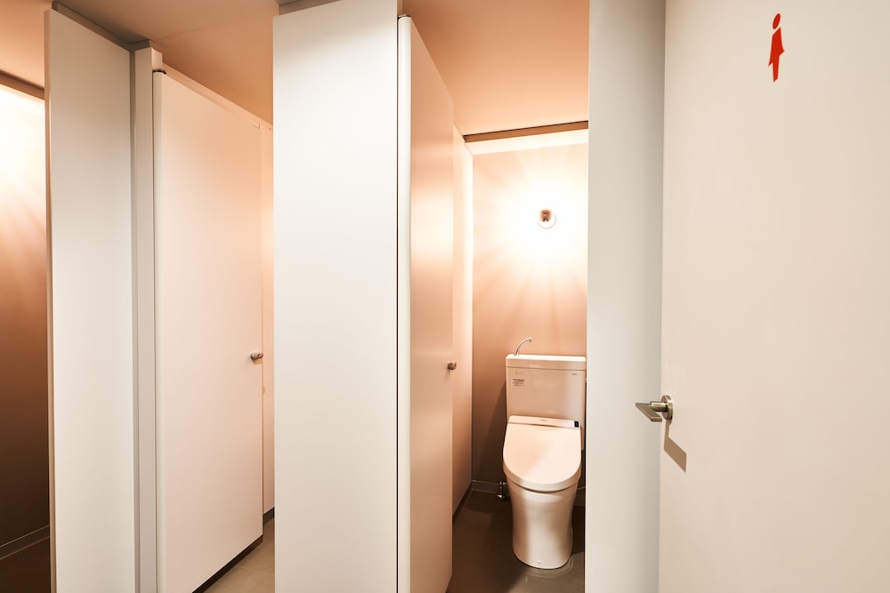 &AND HOSTEL NAMBA 大阪