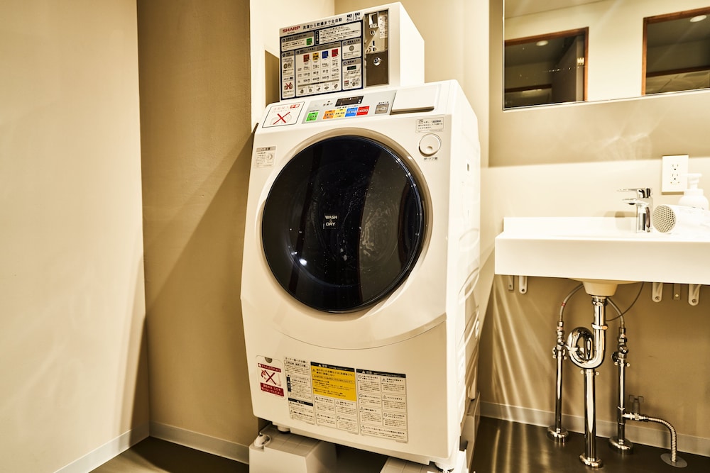&AND HOSTEL NAMBA 大阪