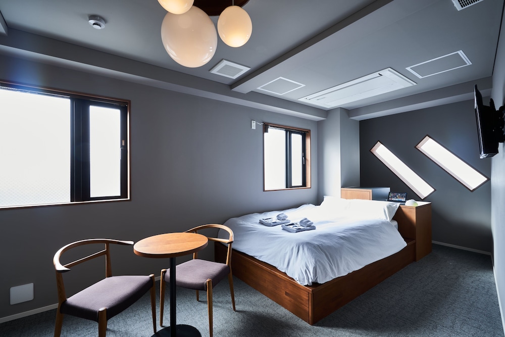 &AND HOSTEL NAMBA 大阪