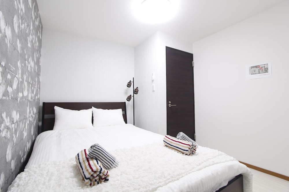 KO'S APARTMENT, TATSUMI WEST STATION 大阪