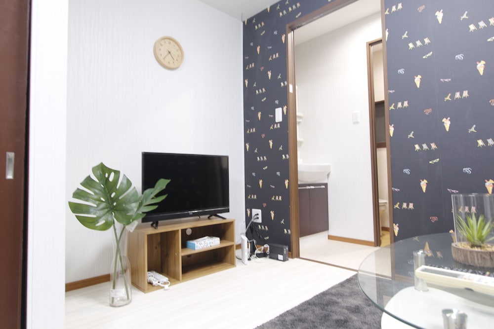 KO'S APARTMENT, TATSUMI WEST STATION 大阪
