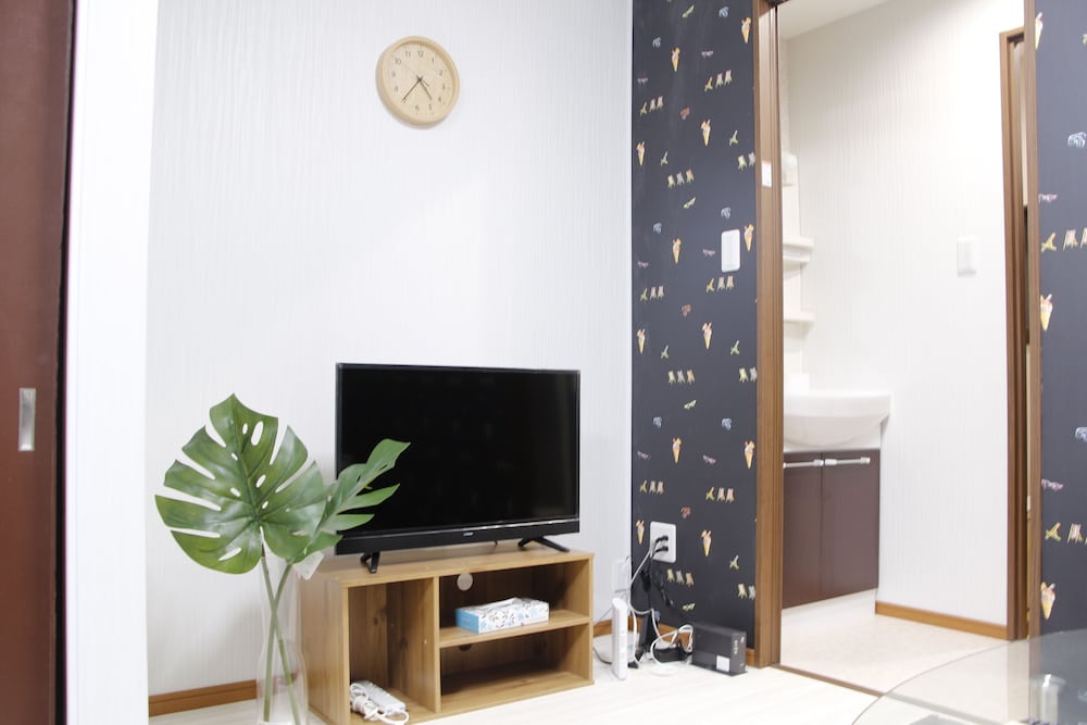 KO'S APARTMENT, TATSUMI WEST STATION 大阪