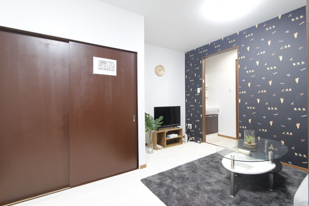 KO'S APARTMENT, TATSUMI WEST STATION 大阪