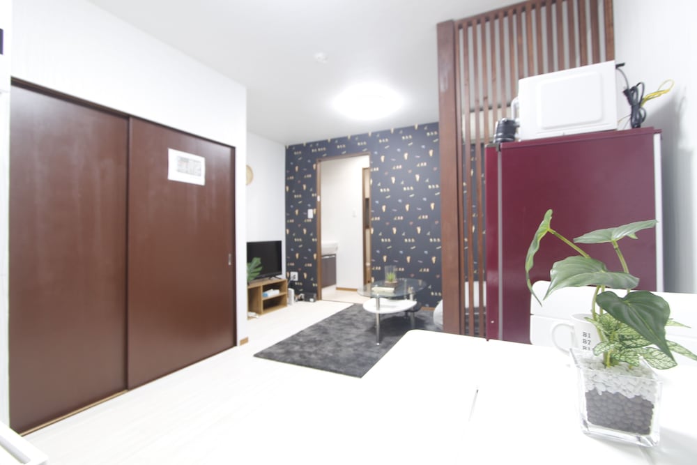 KO'S APARTMENT, TATSUMI WEST STATION 大阪