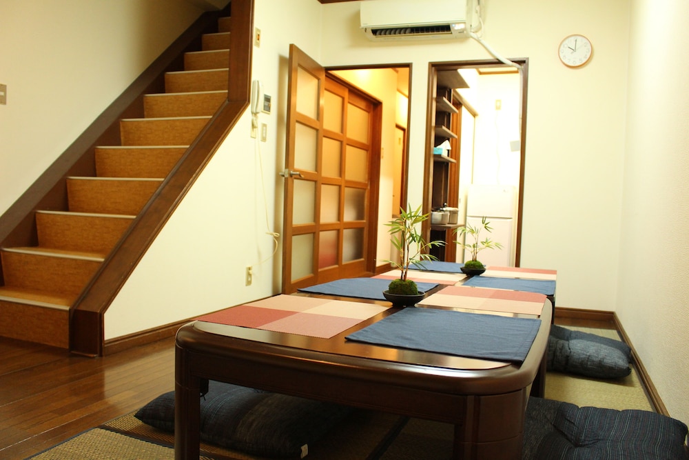 ALEXS HOME UMEDA 大阪