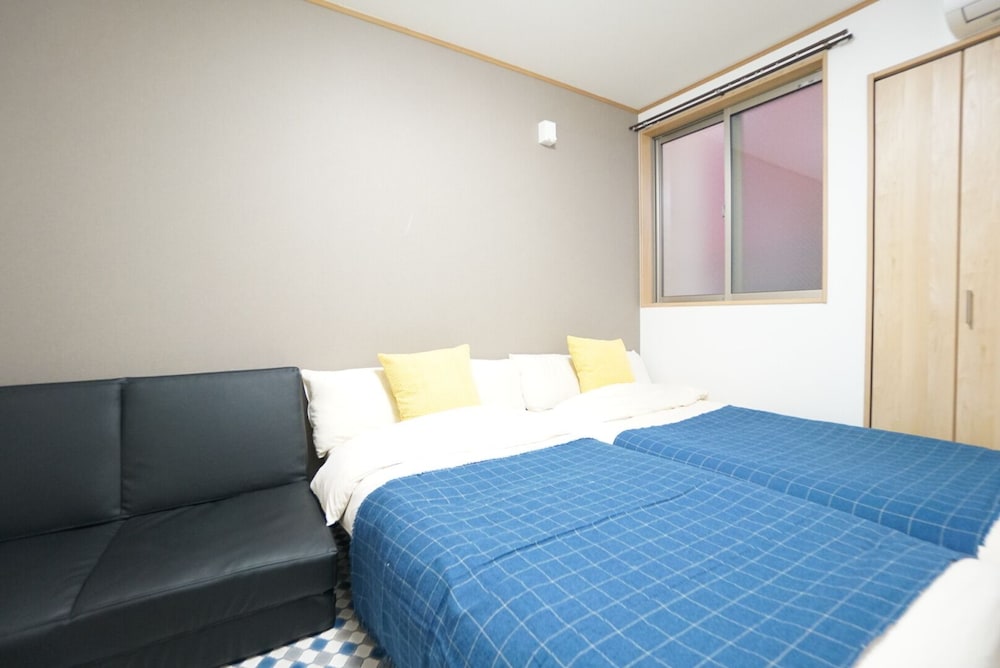 TERRY'S APARTMENT NAMBA SOUTH V C01F 大阪