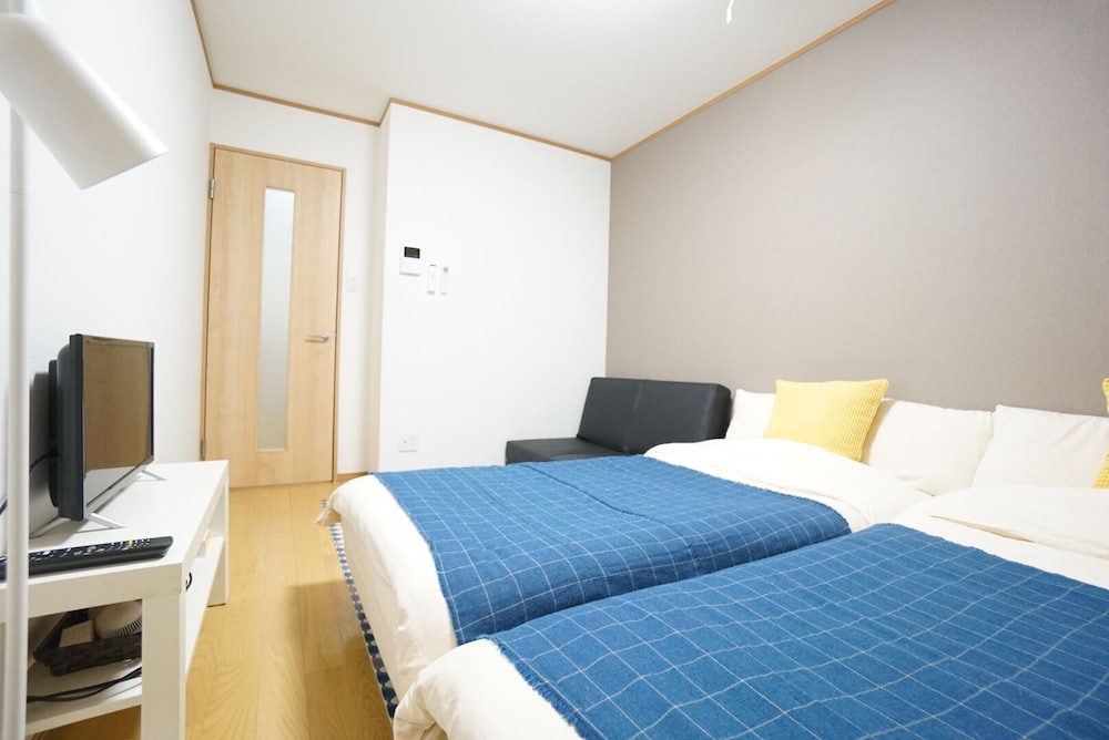 TERRY'S APARTMENT NAMBA SOUTH V C01F 大阪