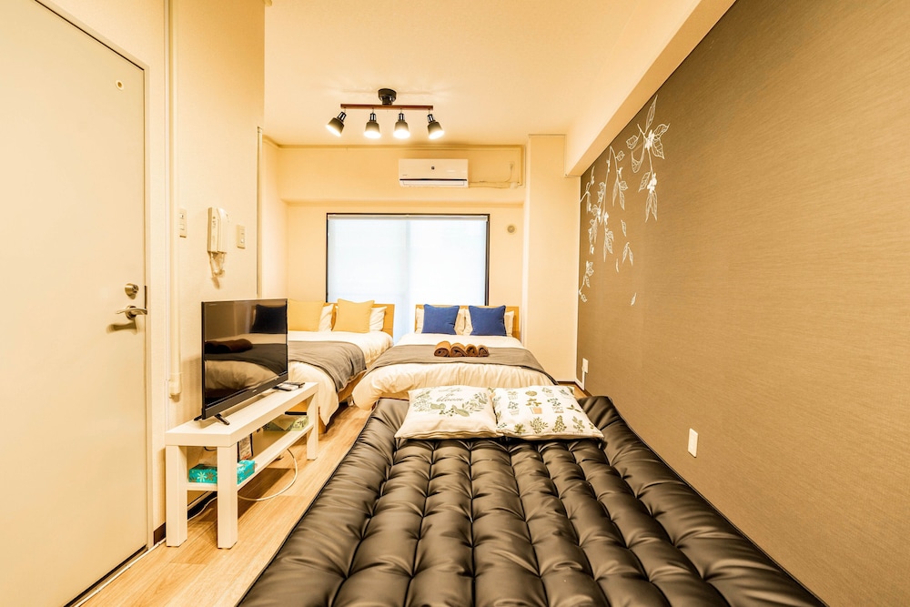 COZY & CLEAN FAMILY APT OSAKA CENTRAL WEST 大阪