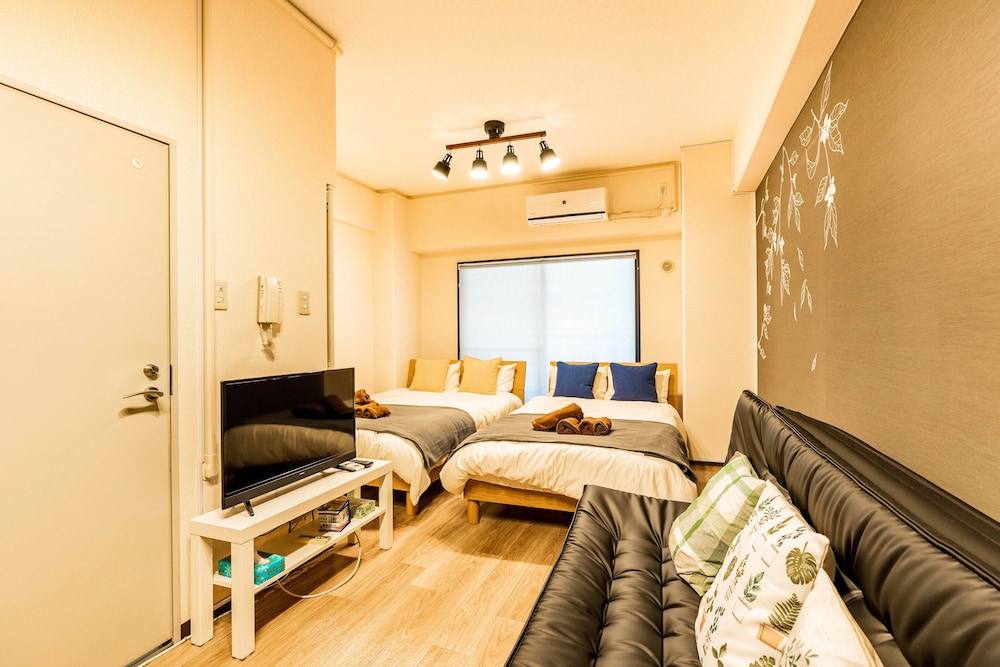 COZY & CLEAN FAMILY APT OSAKA CENTRAL WEST 大阪