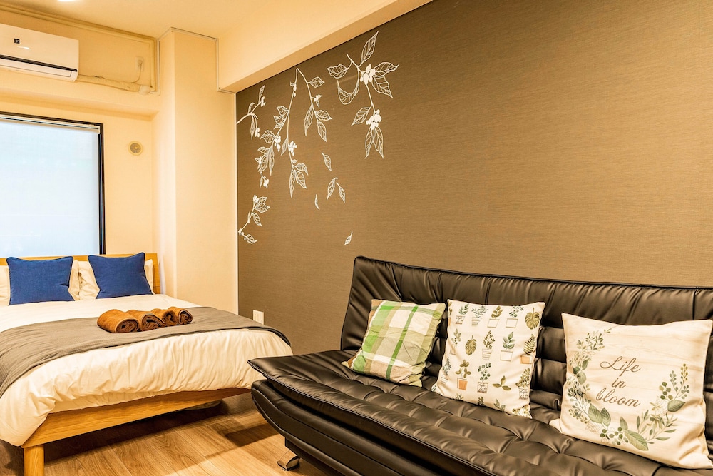COZY & CLEAN FAMILY APT OSAKA CENTRAL WEST 大阪