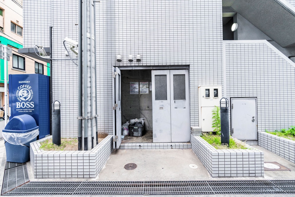 COZY & CLEAN FAMILY APT OSAKA CENTRAL WEST 大阪