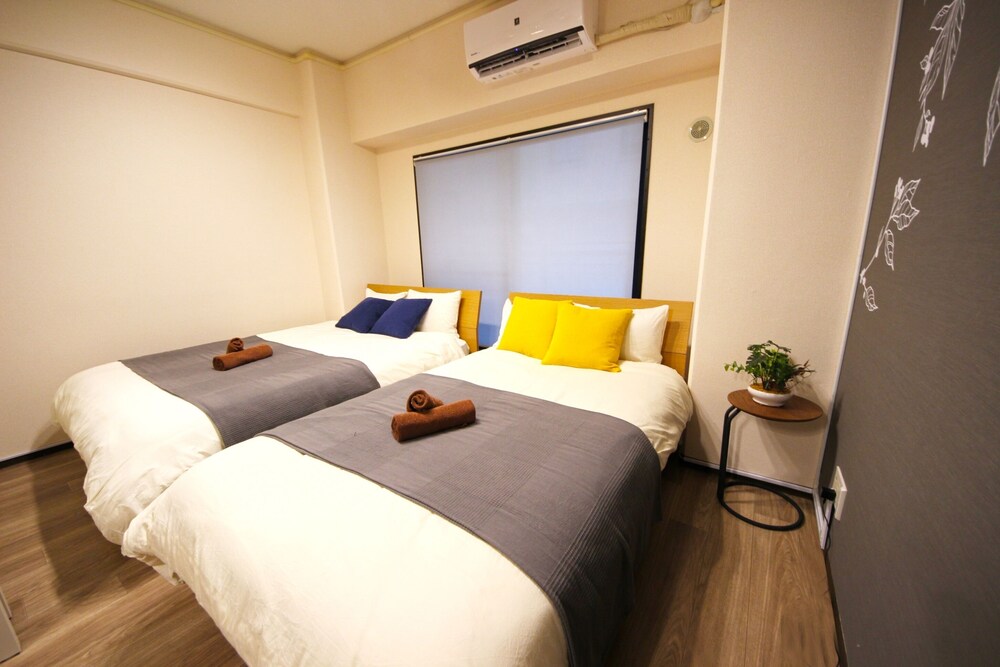 COZY & CLEAN FAMILY APT OSAKA CENTRAL WEST 大阪