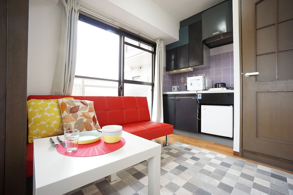 TERRY'S APARTMENT SHINSAIBASHI EAST I G10E 大阪