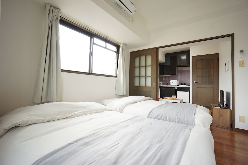 TERRY'S APARTMENT SHINSAIBASHI EAST I G10E 大阪