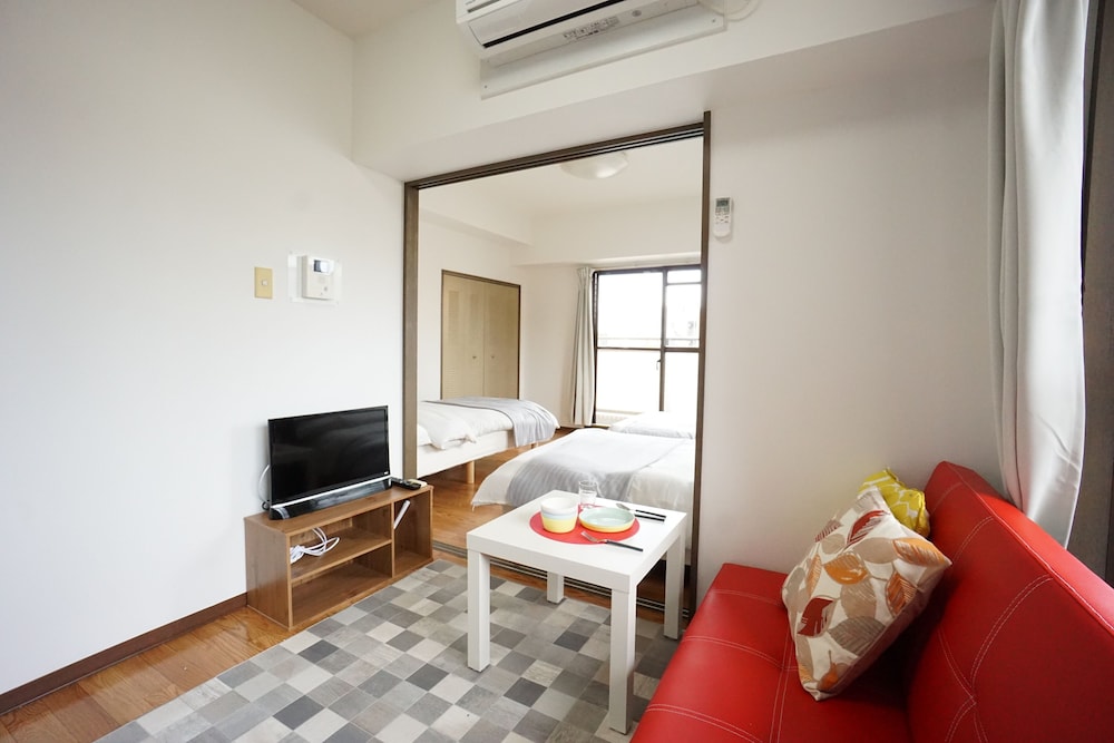TERRY'S APARTMENT SHINSAIBASHI EAST I G10E 大阪