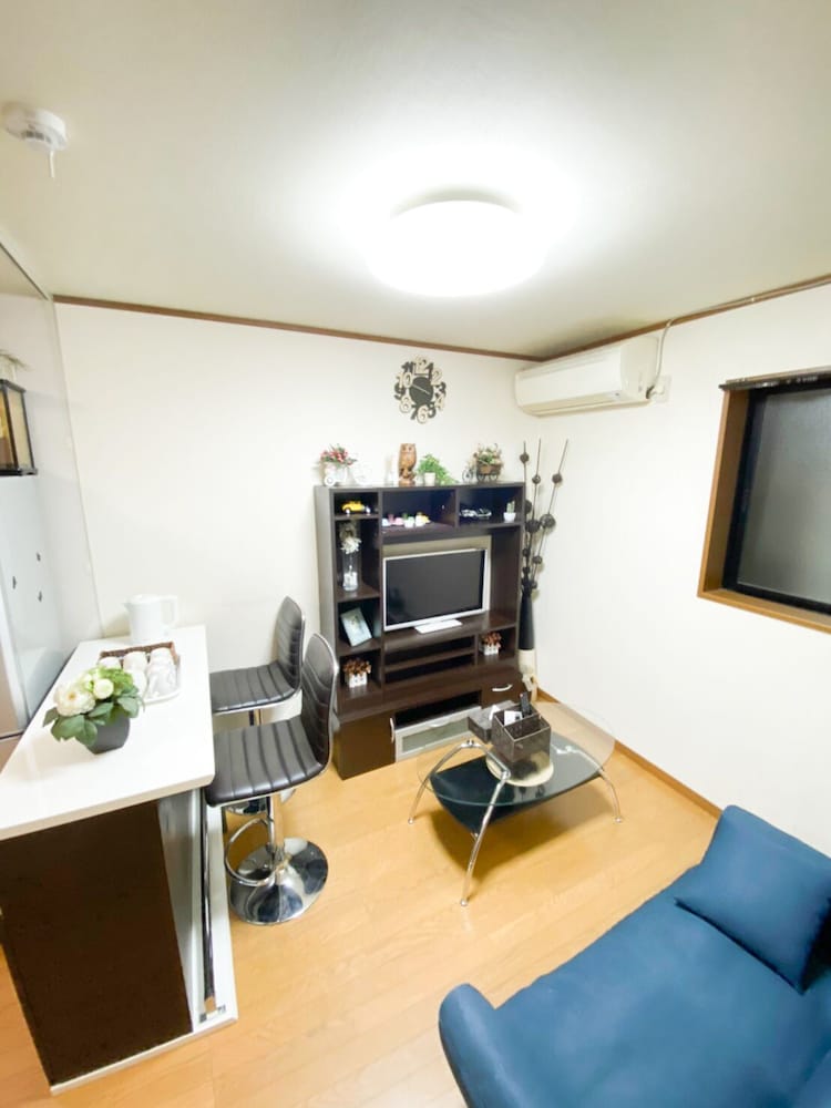 OSAKA NIPPONBASHI FAMILY HOUSE 大阪