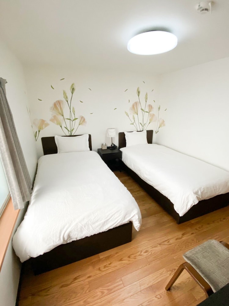 OSAKA NIPPONBASHI FAMILY HOUSE 大阪