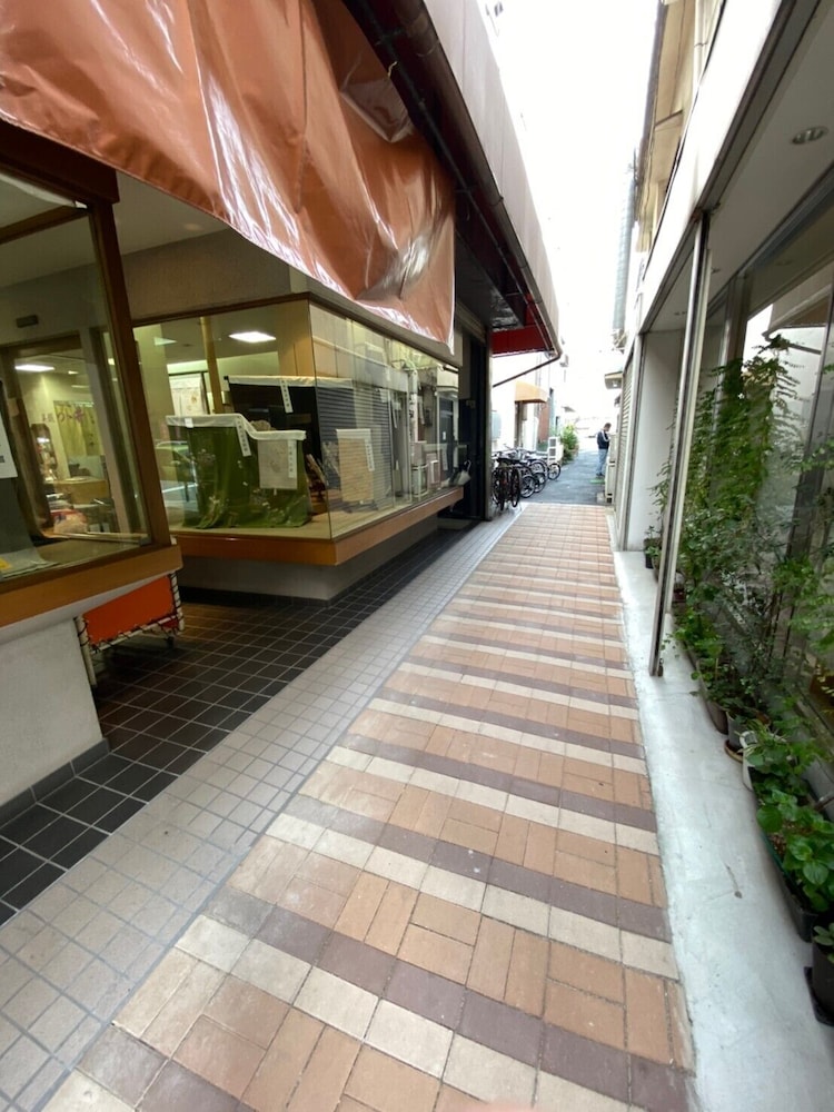 OSAKA NIPPONBASHI FAMILY HOUSE 大阪