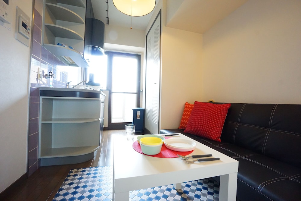 TERRY'S APARTMENT SHINSAIBASHI EAST I G11F 大阪
