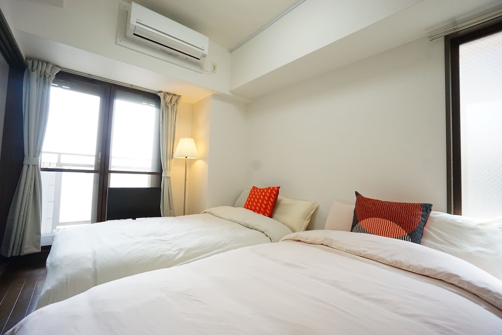 TERRY'S APARTMENT SHINSAIBASHI EAST I G13B 大阪