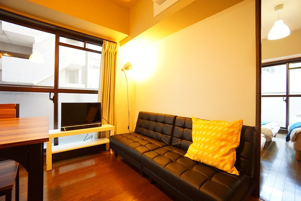 TERRY'S APARTMENT SHINSAIBASHI EAST I G04C 大阪