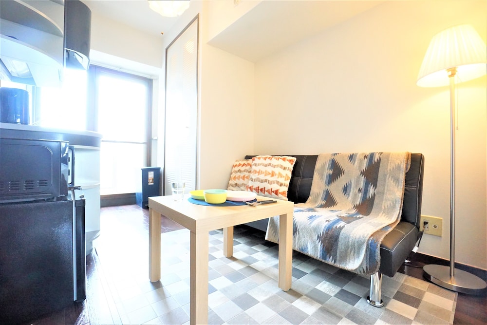 TERRY'S APARTMENT SHINSAIBASHI EAST I G12F 大阪