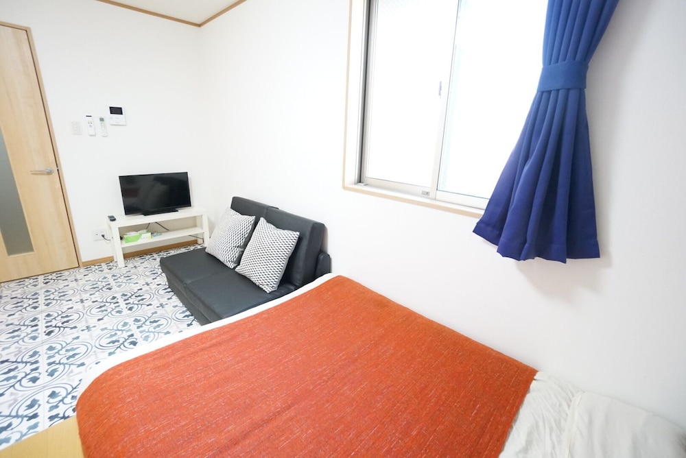 TERRY'S APARTMENT NAMBA SOUTH V C01A 大阪
