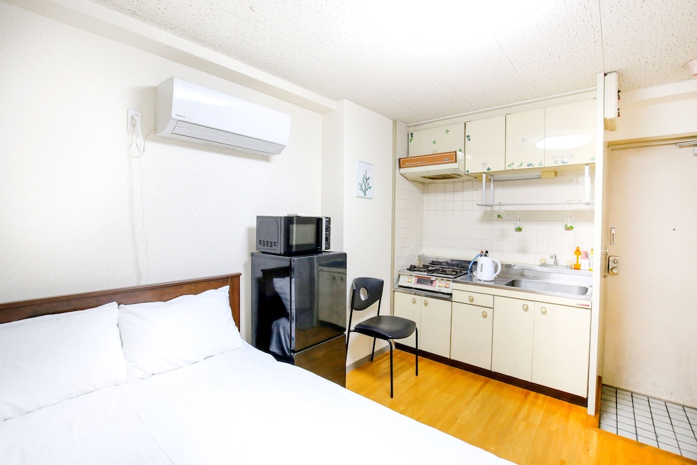 SHINSAIBASHI QILV APARTMENTS 大阪