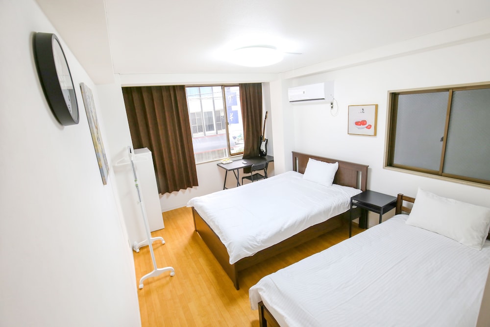 SHINSAIBASHI QILV APARTMENTS 大阪