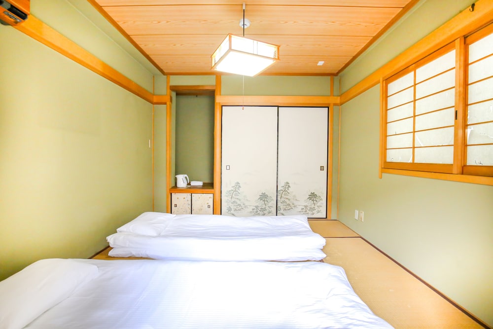 SHINSAIBASHI QILV APARTMENTS 大阪