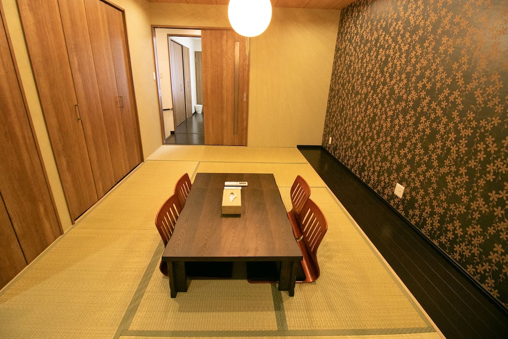 SAKURAGAWA NO NAKATSU HOUSE 大阪