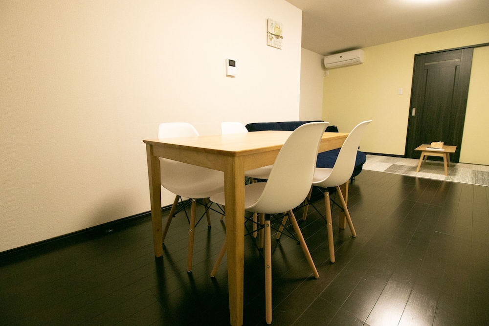 SAKURAGAWA NO NAKATSU HOUSE 大阪