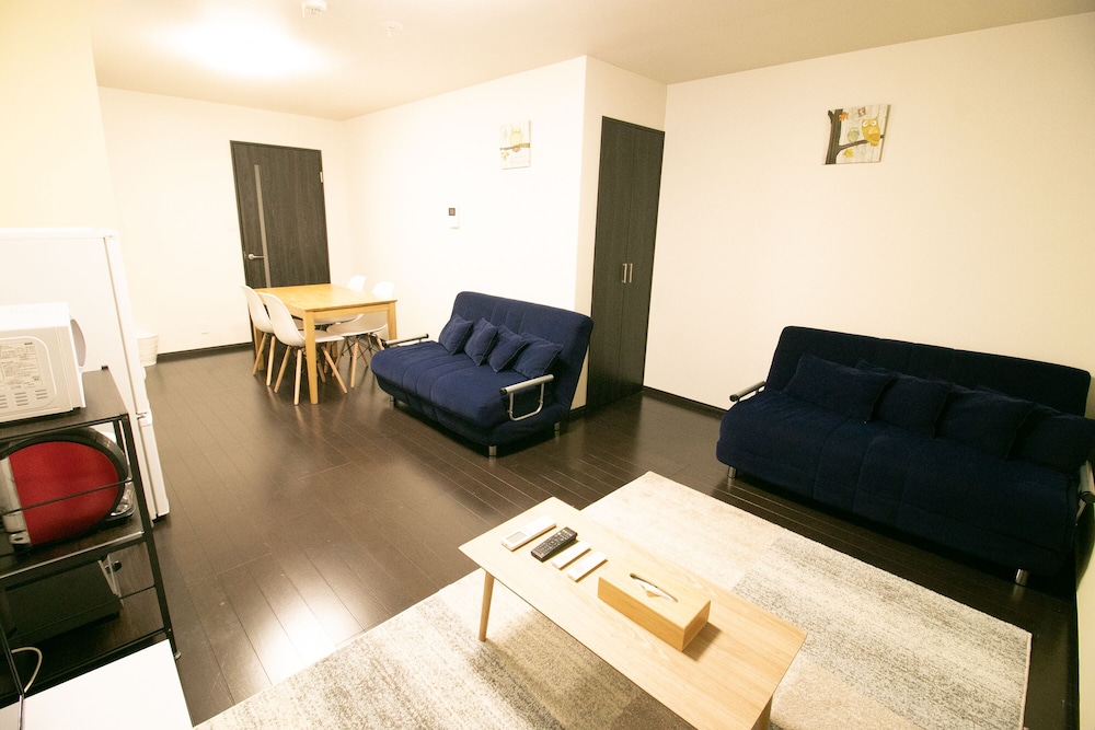 SAKURAGAWA NO NAKATSU HOUSE 大阪