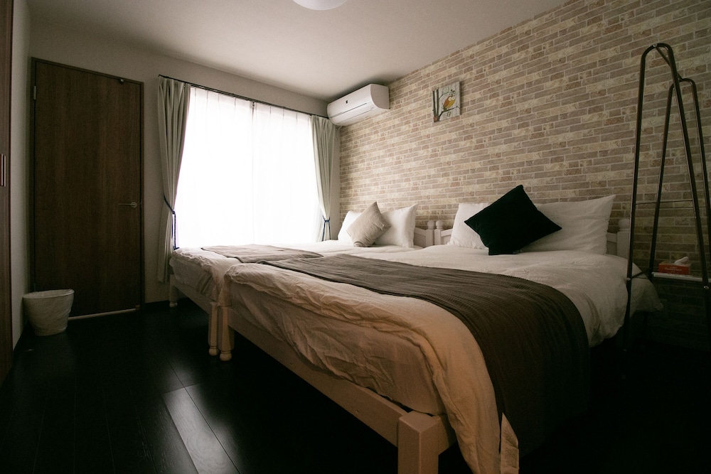 SAKURAGAWA NO NAKATSU HOUSE 大阪