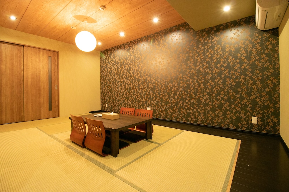 SAKURAGAWA NO NAKATSU HOUSE 大阪
