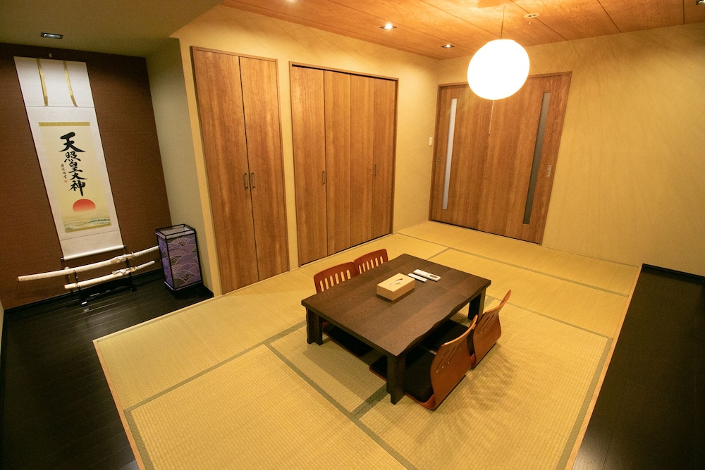 SAKURAGAWA NO NAKATSU HOUSE 大阪