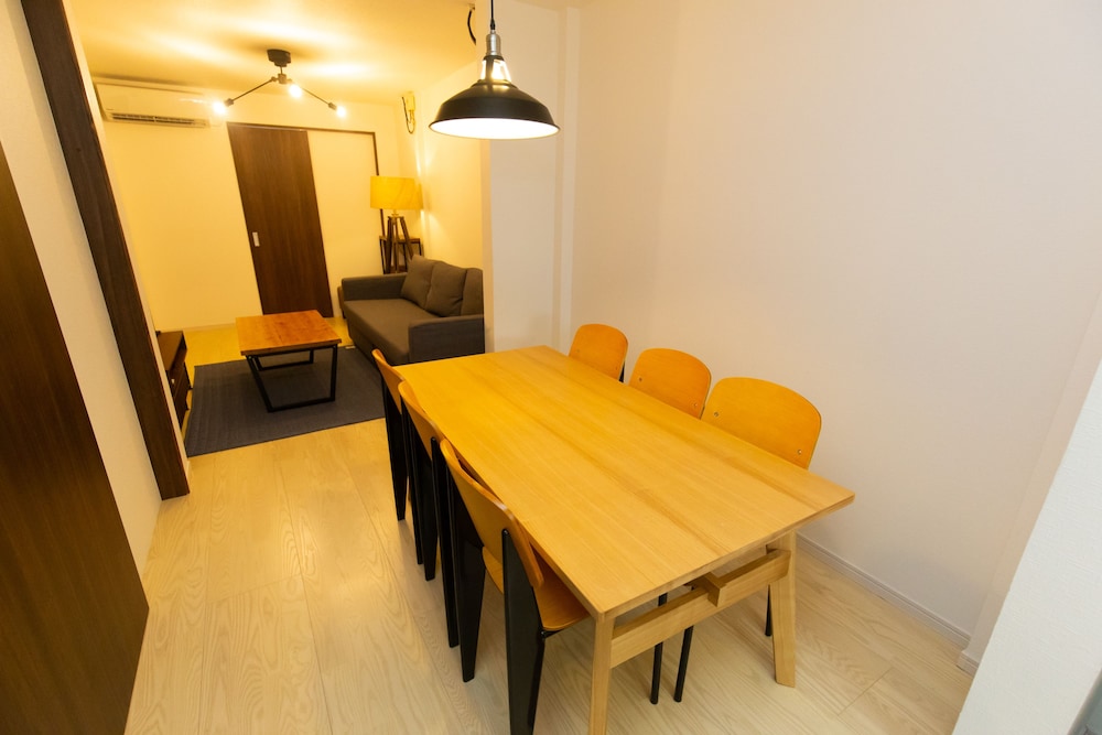 TY HOUSE SHIN-OSAKA 大阪
