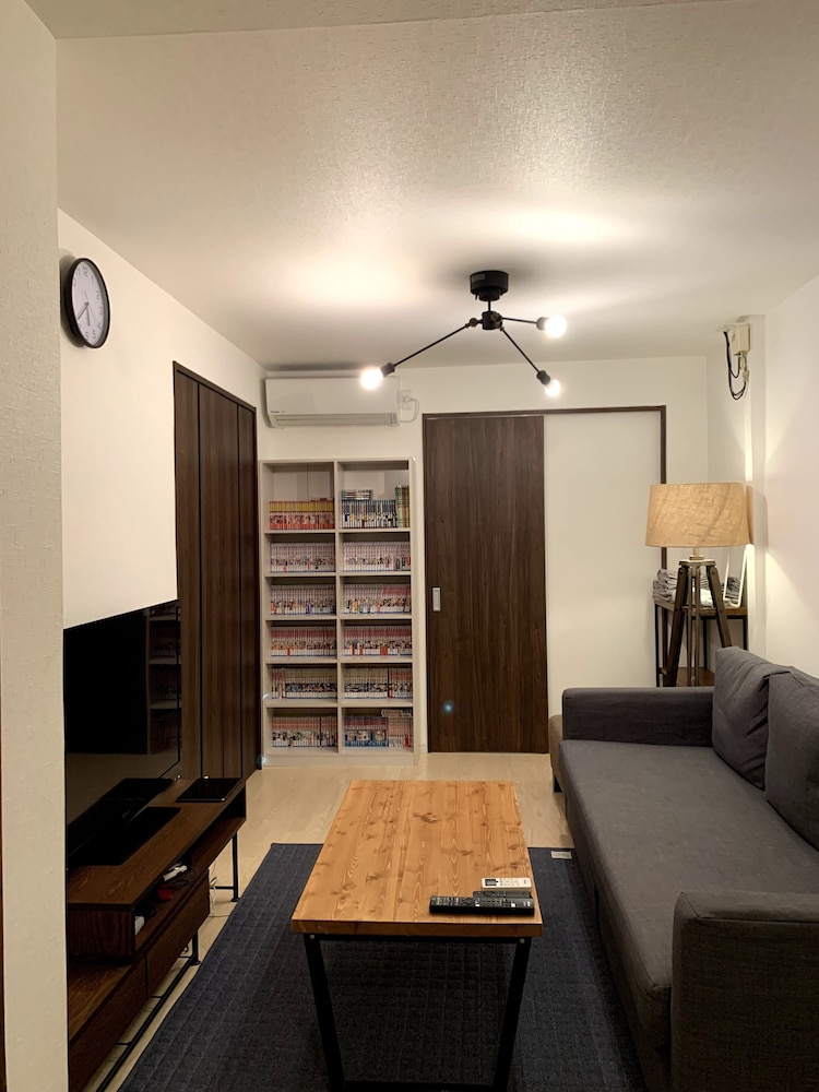 TY HOUSE SHIN-OSAKA 大阪