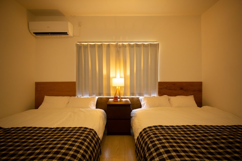 TY HOUSE SHIN-OSAKA 大阪