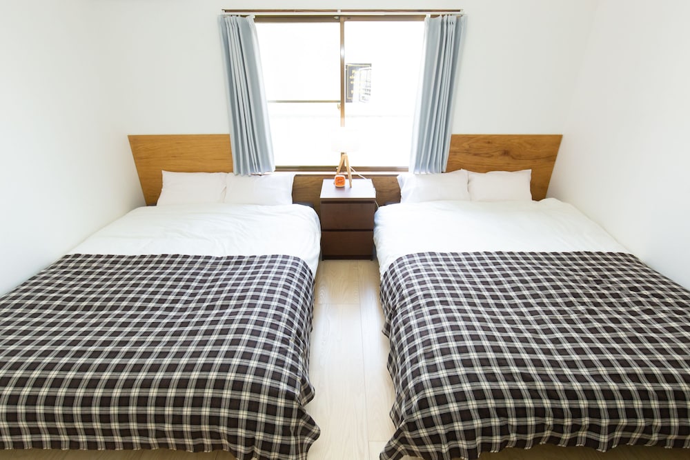 TY HOUSE SHIN-OSAKA 大阪