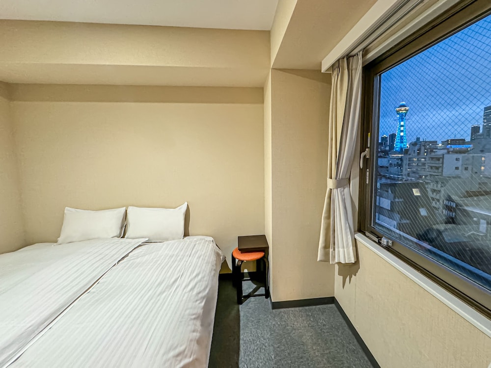 CHECK INN 大阪新今宮 大阪