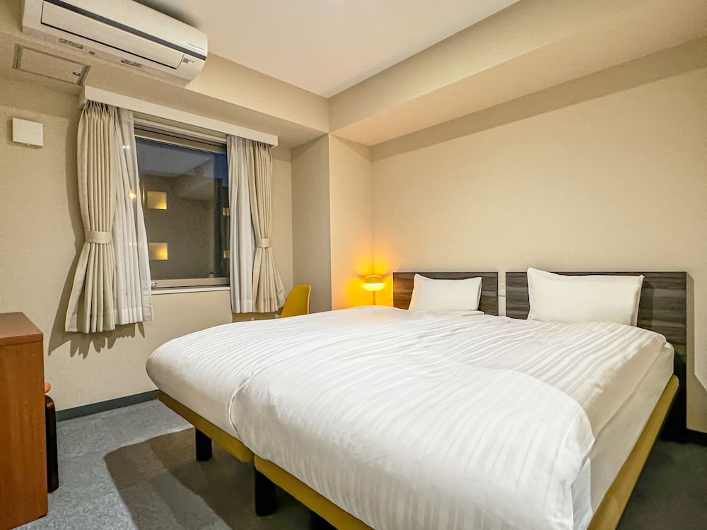 CHECK INN 大阪新今宮 大阪