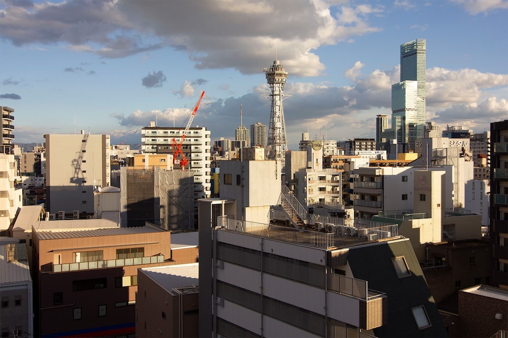 CHECK INN 大阪新今宮 大阪