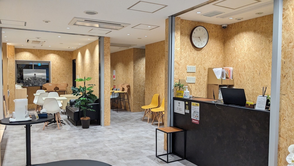CHECK INN 大阪新今宮 大阪