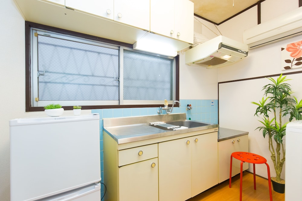 URBAN HOUSE SHIN-OSAKA NORTH 大阪