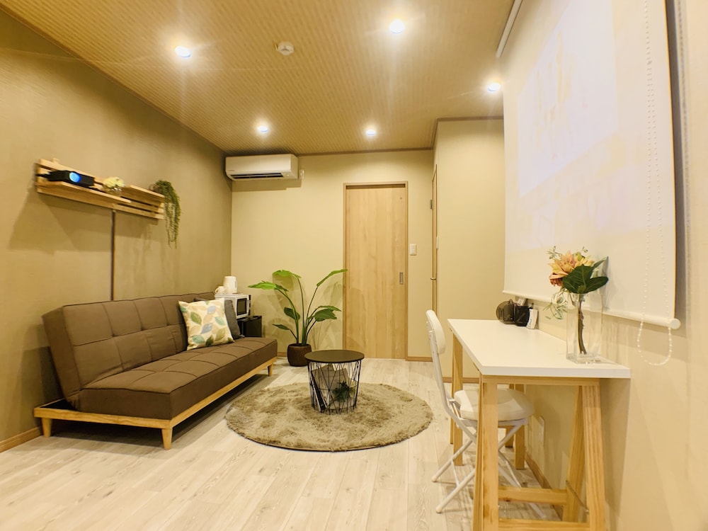 HANAZONOMINAMI APARTMENT 202 大阪