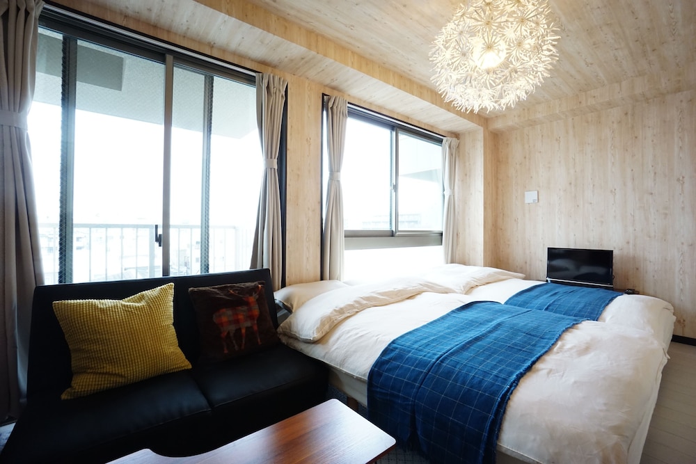 TERRY'S APARTMENT NAMBA SOUTH VI AD04A 大阪