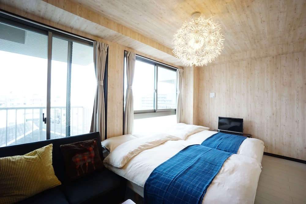 TERRY'S APARTMENT NAMBA SOUTH VI AD04A 大阪