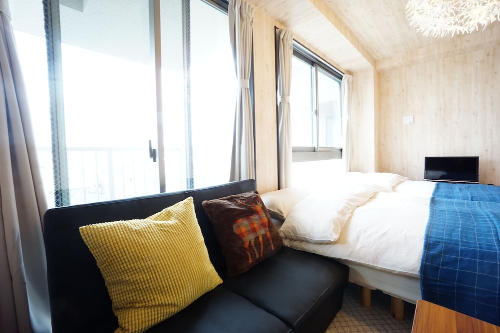 TERRY'S APARTMENT NAMBA SOUTH VI AD04A 大阪