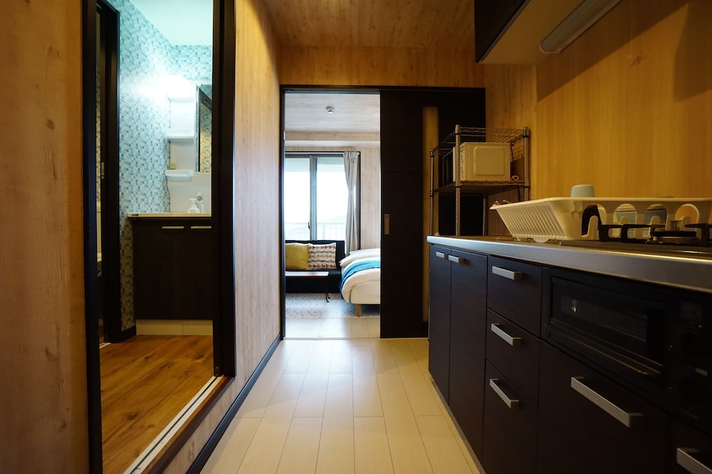 TERRY'S APARTMENT NAMBA SOUTH VI AD04A 大阪